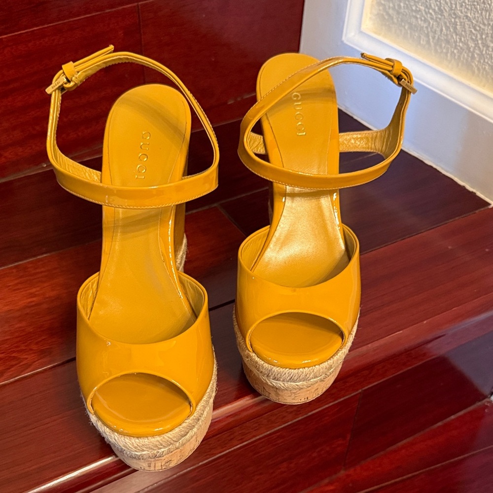 Gucci Mustard Yellow Patent Wedges